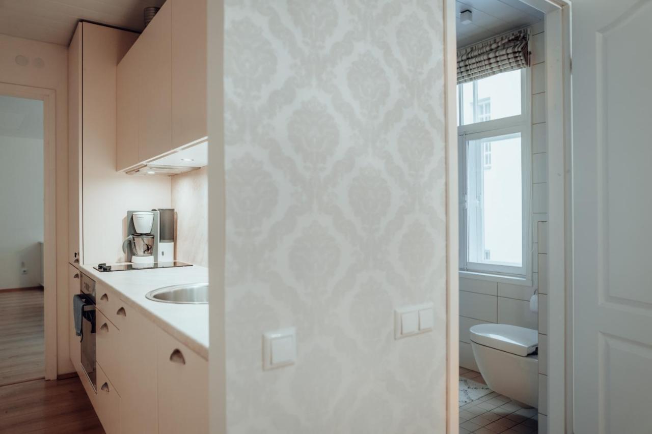 Dream Stay - Spacious 1-Bedroom Apartment In The Old Town 탈린 외부 사진